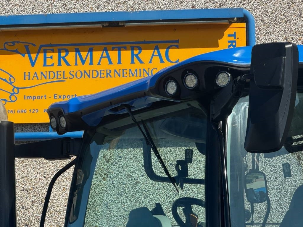 New Holland T7.245 Auto Command, GPS complete, frontlinkage - Tracteur agricole: photos 3 New Holland T7.245 Auto Command, GPS complete, frontlinkage - Tracteur agricole: photos 3