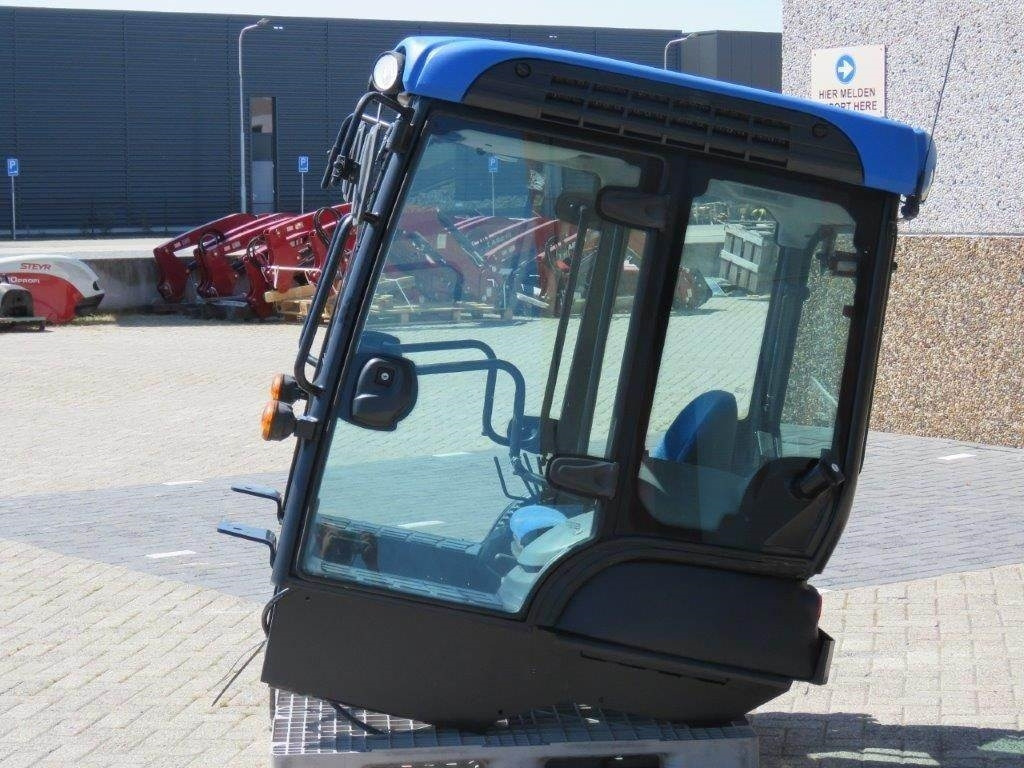 New Holland TK - Cabine pour Engins de chantier: photos 3 New Holland TK - Cabine pour Engins de chantier: photos 3