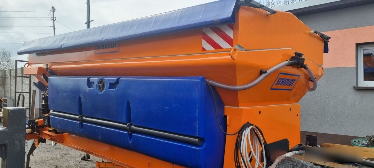 Schmidt odnowiona 2024 - Epandeur de sable pour Véhicule de voirie/ Spécial: photos 1 Schmidt odnowiona 2024 - Epandeur de sable pour Véhicule de voirie/ Spécial: photos 1