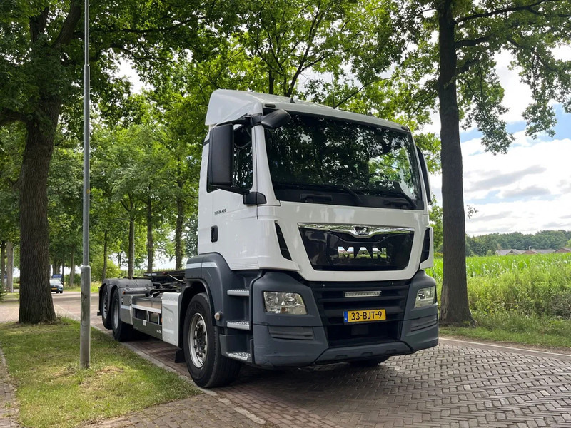 MAN TGS 26.420 CONTAINERSYSTEEM (kabels) MANUEL - Camion porte-conteneur/ Caisse mobile: photos 1 MAN TGS 26.420 CONTAINERSYSTEEM (kabels) MANUEL - Camion porte-conteneur/ Caisse mobile: photos 1