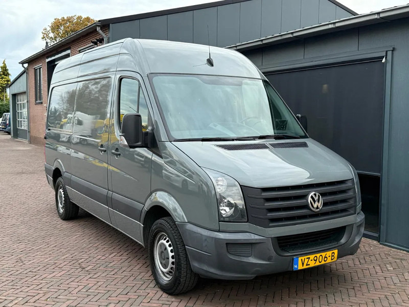 Volkswagen Crafter 50 2.0 136 PK 3 zits Airco Cruise Camera Navigatie Nette Auto! 11/2015 - Fourgon utilitaire: photos 1 Volkswagen Crafter 50 2.0 136 PK 3 zits Airco Cruise Camera Navigatie Nette Auto! 11/2015 - Fourgon utilitaire: photos 1