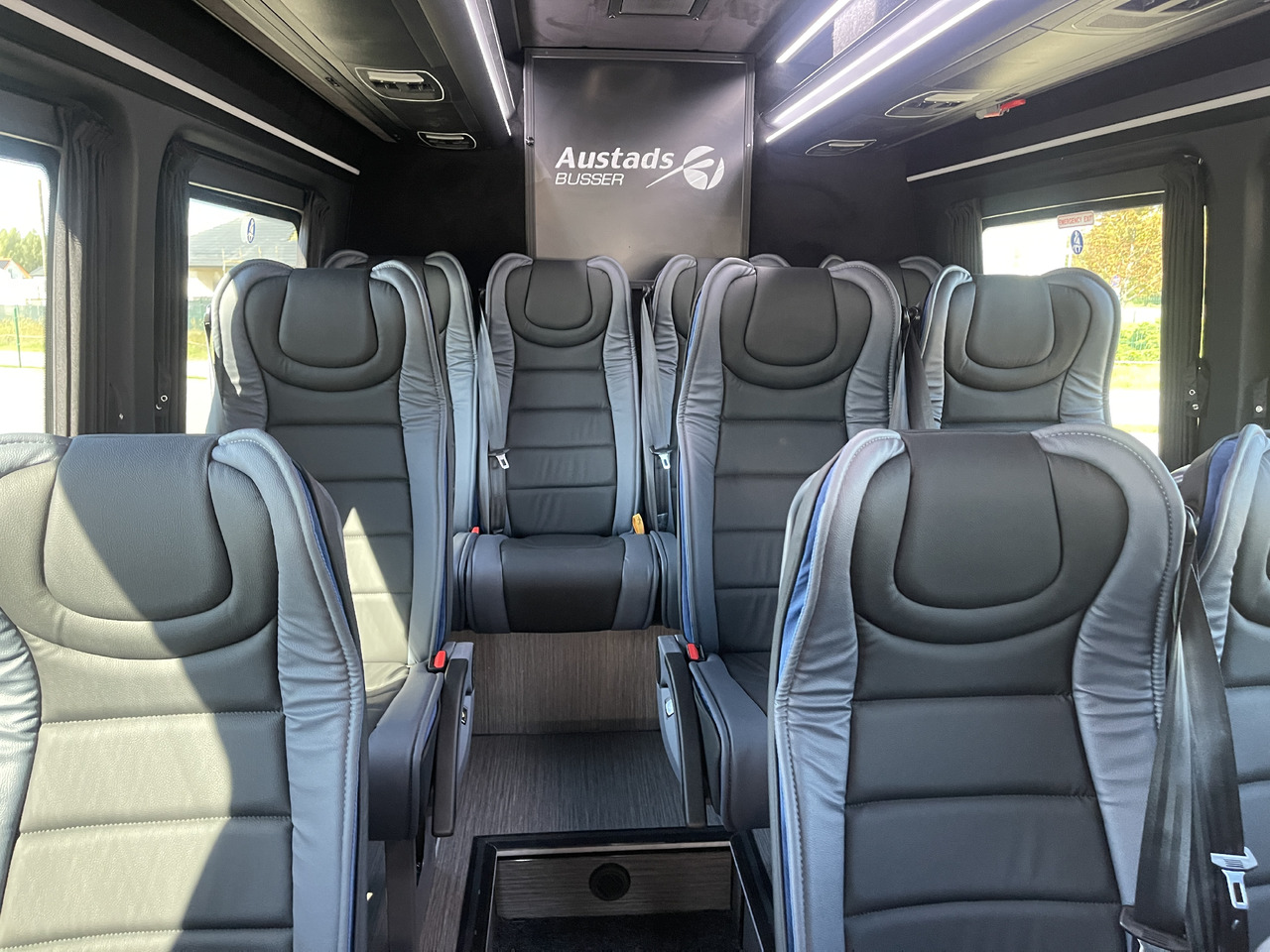 Crédit-bail de MERCEDES-BENZ SPRINTER 519 CDI (MB BUSPERFECT) MERCEDES-BENZ SPRINTER 519 CDI (MB BUSPERFECT): photos 33 Crédit-bail de MERCEDES-BENZ SPRINTER 519 CDI (MB BUSPERFECT) MERCEDES-BENZ SPRINTER 519 CDI (MB BUSPERFECT): photos 33