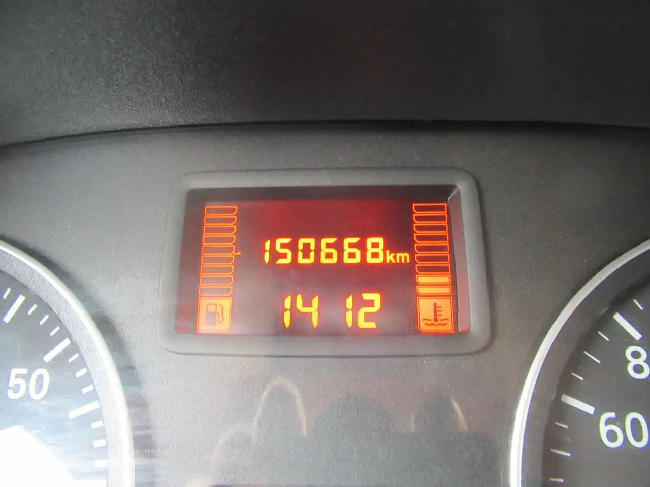 Voiture Dacia Sandero Sandero 1.2i Ambiance: photos 10