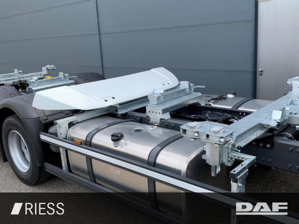 DAF XG 480 FAN 6X2 Multiwechsler 1120-1320 mm 2xAHK - Camion porte-conteneur/ Caisse mobile: photos 4 DAF XG 480 FAN 6X2 Multiwechsler 1120-1320 mm 2xAHK - Camion porte-conteneur/ Caisse mobile: photos 4