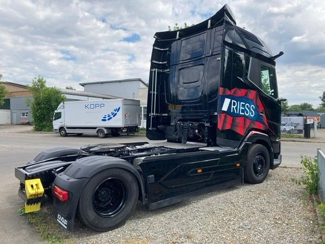 DAF XG 530 FT Vollluft Leder Kamera SpurH DAF XG 530 FT Vollluft Leder Kamera - Tracteur routier: photos 4 DAF XG 530 FT Vollluft Leder Kamera SpurH DAF XG 530 FT Vollluft Leder Kamera - Tracteur routier: photos 4