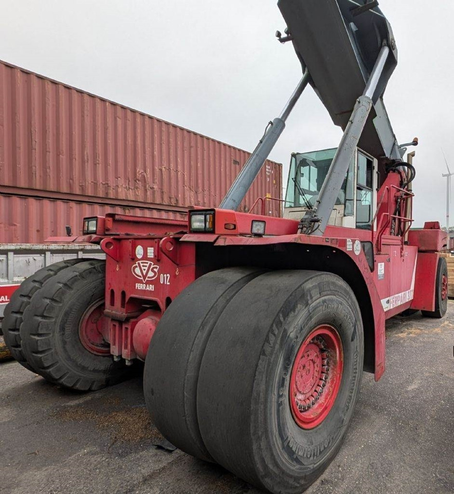 CVS Ferrari F377.5 PB - Reach stacker: photos 5 CVS Ferrari F377.5 PB - Reach stacker: photos 5