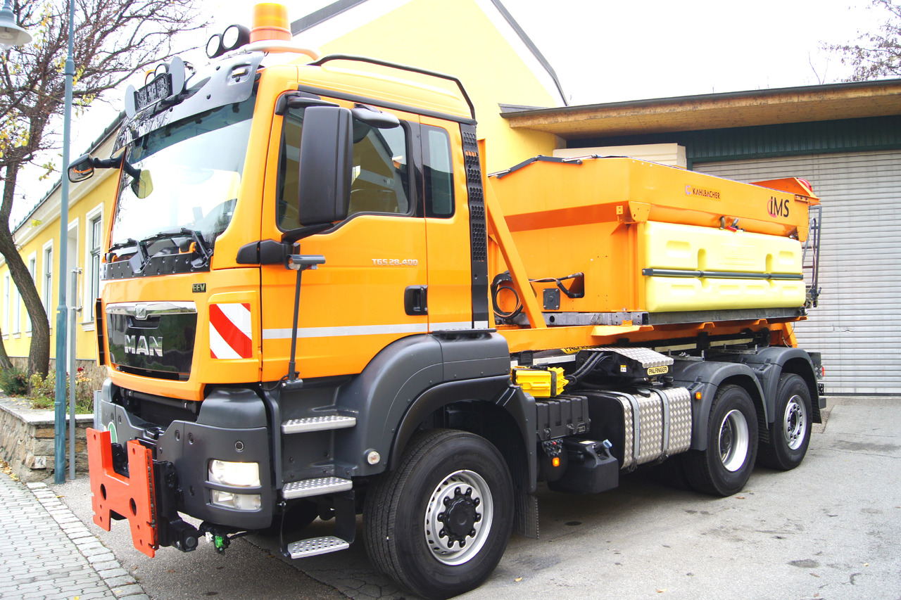 MAN TGS 28.400 BL 6x4-4/TÜV/PALIFT/Winterdienst/Salzstreuer/Streuer/Schneepflug - Camion benne: photos 3 MAN TGS 28.400 BL 6x4-4/TÜV/PALIFT/Winterdienst/Salzstreuer/Streuer/Schneepflug - Camion benne: photos 3