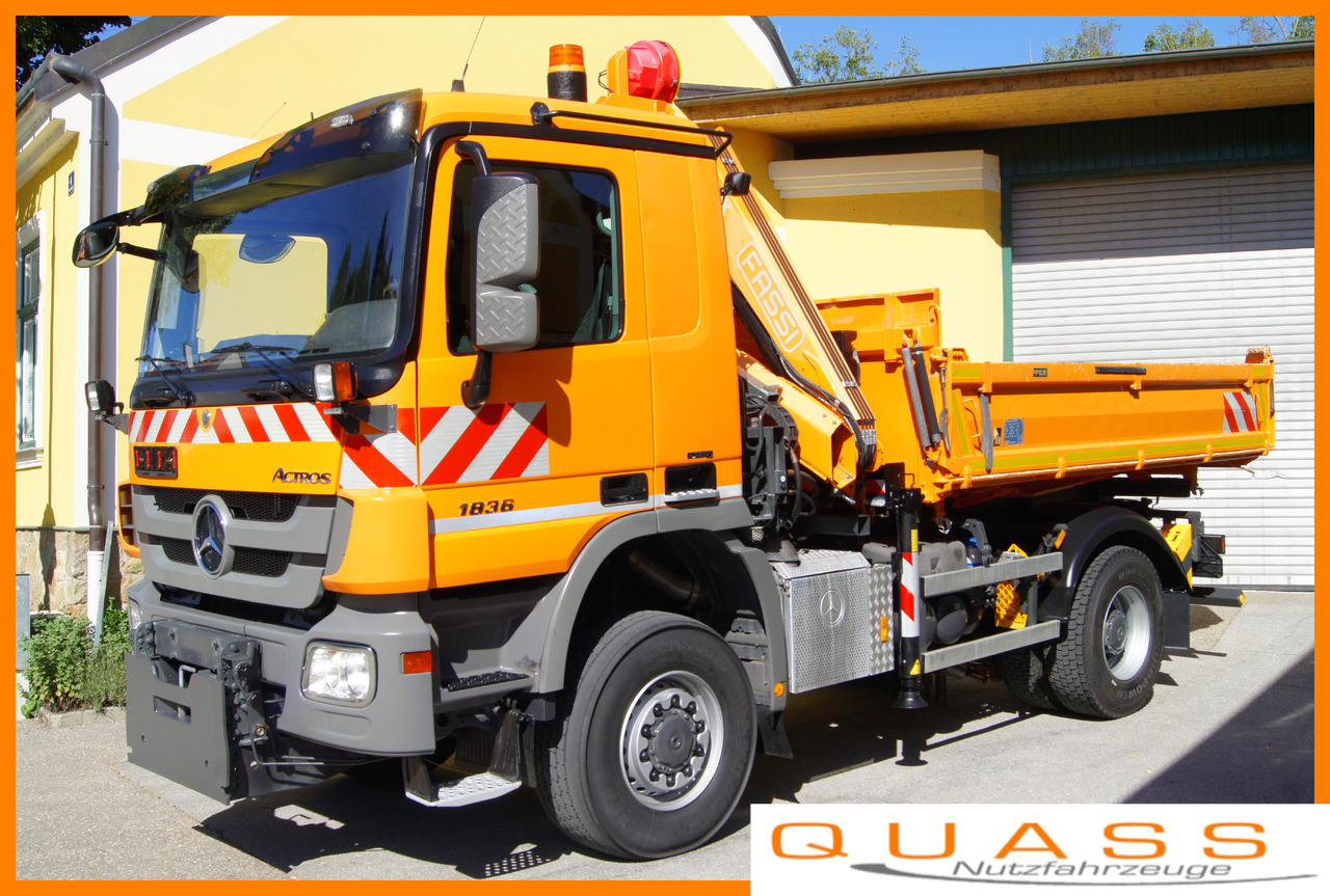MERCEDES-BENZ ACTROS 1836 /4x4/TÜV/FASSI 110/MEILLER/Wechselsystem/Winterdienst - Camion grue: photos 1 MERCEDES-BENZ ACTROS 1836 /4x4/TÜV/FASSI 110/MEILLER/Wechselsystem/Winterdienst - Camion grue: photos 1
