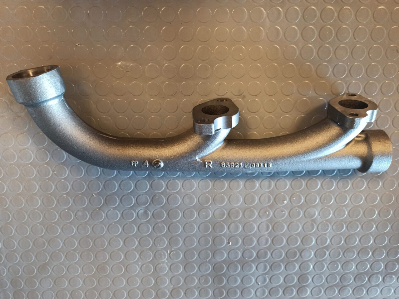 SCANIA EXHAUST MANIFOLD COS63921, 1928763 - Collecteur d'échappement pour Camion: photos 1 SCANIA EXHAUST MANIFOLD COS63921, 1928763 - Collecteur d'échappement pour Camion: photos 1