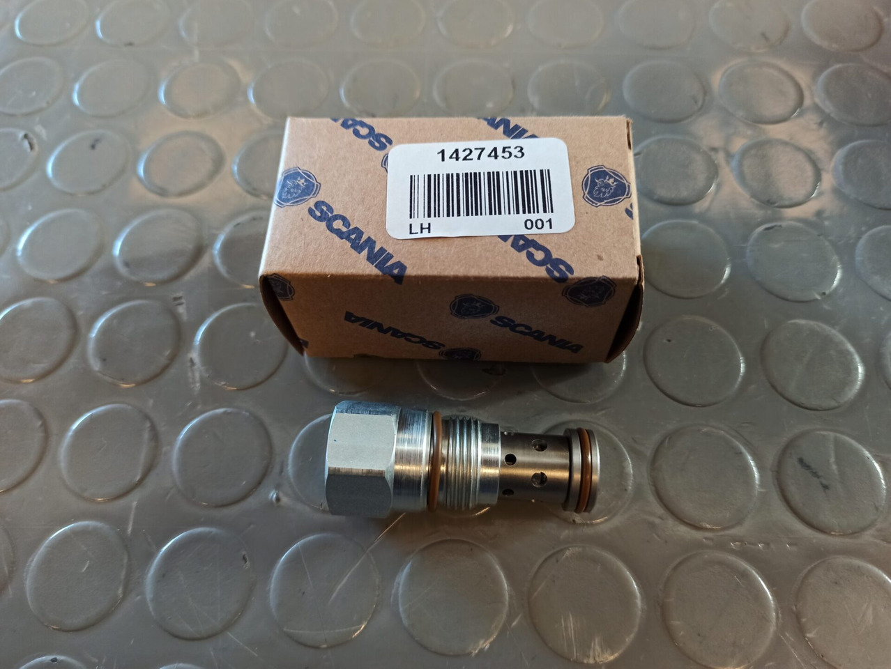 SCANIA OVERFLOW VALVE - 1427453 - Moteur et pièces pour Camion: photos 1 SCANIA OVERFLOW VALVE - 1427453 - Moteur et pièces pour Camion: photos 1
