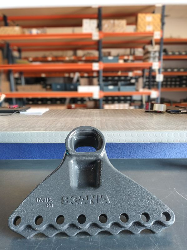 SCANIA PEDESTAL - 1753158 - Essieu et pièces pour Camion: photos 1 SCANIA PEDESTAL - 1753158 - Essieu et pièces pour Camion: photos 1