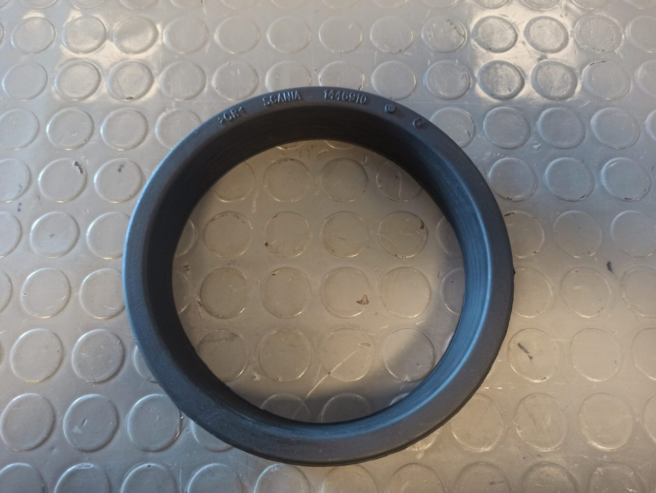 SCANIA SEALING RING - 1446910 - Moteur et pièces pour Camion: photos 1 SCANIA SEALING RING - 1446910 - Moteur et pièces pour Camion: photos 1