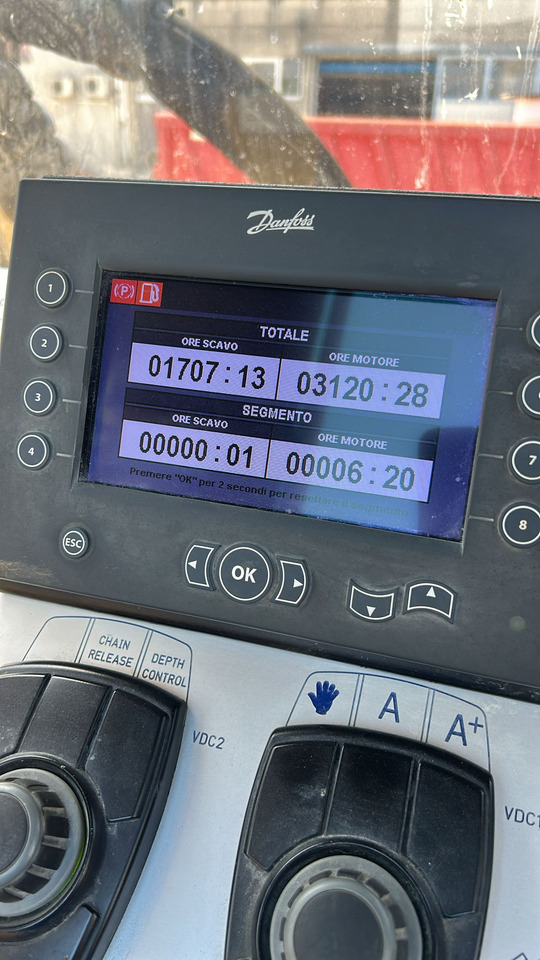 Tesmec 950R - Trancheuse: photos 2 Tesmec 950R - Trancheuse: photos 2