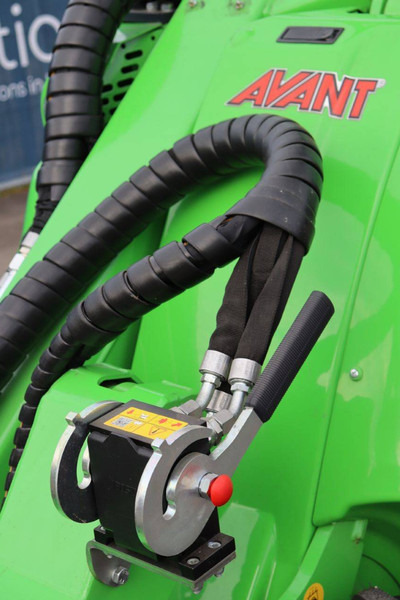 Chargeuse sur pneus neuf Avant 735i TDL: photos 15