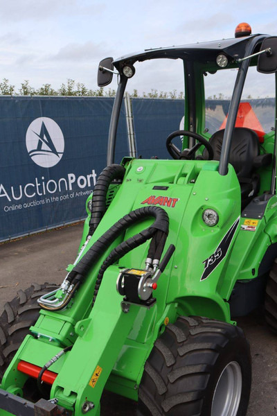 Chargeuse sur pneus neuf Avant 735i TDL: photos 16