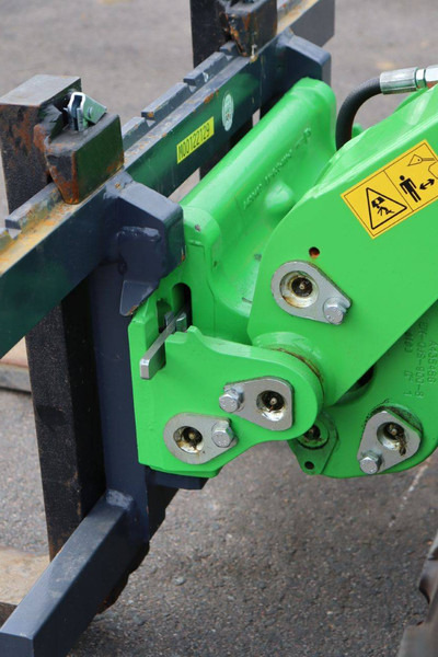 Chargeuse sur pneus neuf Avant 735i TDL: photos 13