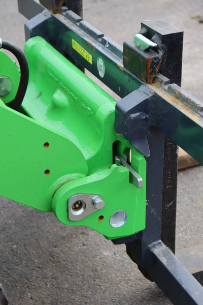 Chargeuse sur pneus neuf Avant 735i TDL: photos 14