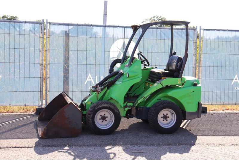 Avant M420 - Chargeuse sur pneus: photos 1 Avant M420 - Chargeuse sur pneus: photos 1