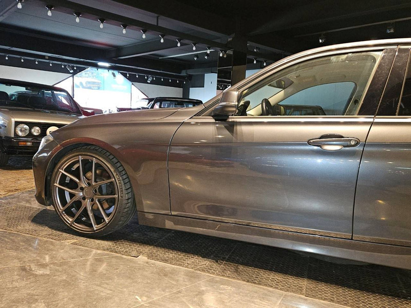 BMW 3-Reeks (F30) _ 320d - Berline: photos 2 BMW 3-Reeks (F30) _ 320d - Berline: photos 2