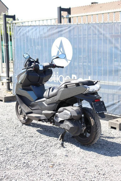 BMW C 400 GT - Motocyclette: photos 3 BMW C 400 GT - Motocyclette: photos 3