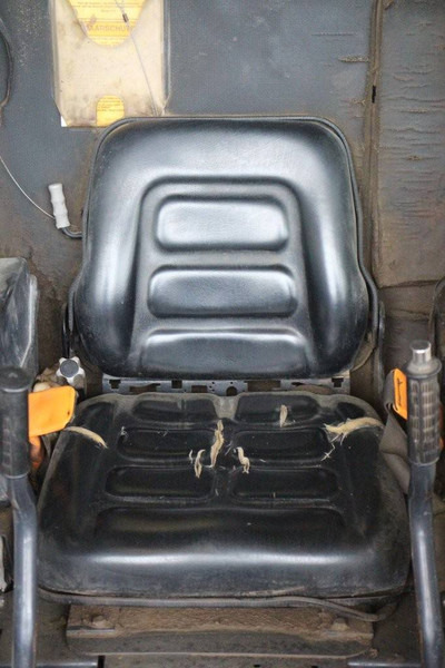 Chargeuse sur pneus Bobcat S70: photos 16