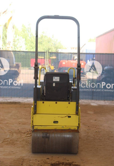 Bomag BW80 - Compacteur à pieds de mouton/ Monocylindre: photos 5 Bomag BW80 - Compacteur à pieds de mouton/ Monocylindre: photos 5