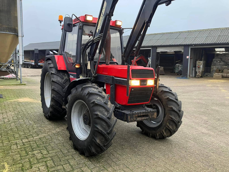 Case 844 XL Plus - Tracteur agricole: photos 3 Case 844 XL Plus - Tracteur agricole: photos 3