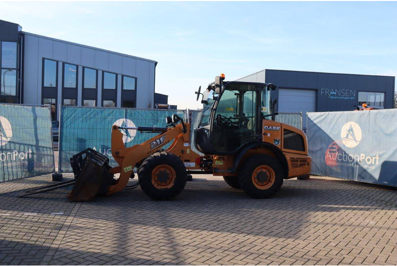 Case CASE 21F Wheel Loader - Chargeuse sur pneus: photos 1 Case CASE 21F Wheel Loader - Chargeuse sur pneus: photos 1