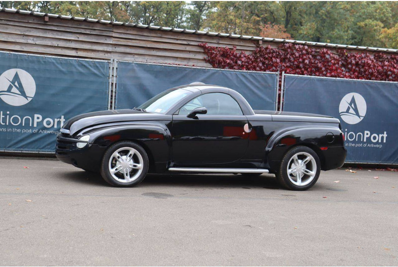 Chevrolet SSR - Voiture: photos 1 Chevrolet SSR - Voiture: photos 1
