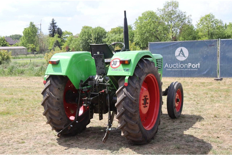 Tracteur agricole Deutz Fahr D6806: photos 6