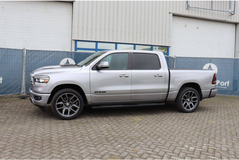 Dodge Ram 1500 1500 Sport 4x4 - Voiture: photos 1 Dodge Ram 1500 1500 Sport 4x4 - Voiture: photos 1