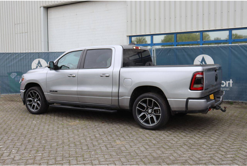 Dodge Ram 1500 1500 Sport 4x4 - Voiture: photos 3 Dodge Ram 1500 1500 Sport 4x4 - Voiture: photos 3