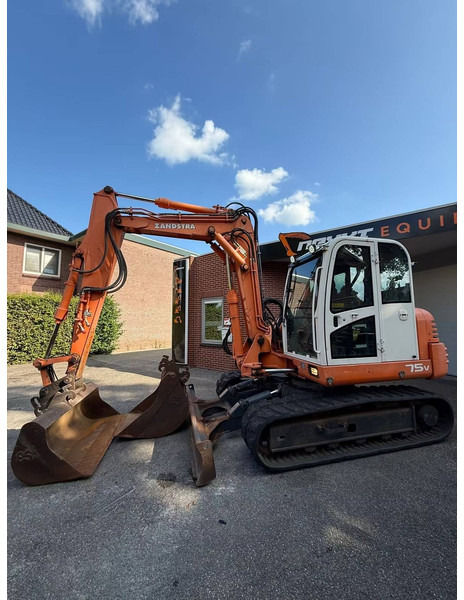 Doosan S75-V - Pelle sur chenille: photos 1 Doosan S75-V - Pelle sur chenille: photos 1