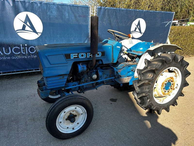 Ford M63 - Tracteur agricole: photos 4 Ford M63 - Tracteur agricole: photos 4