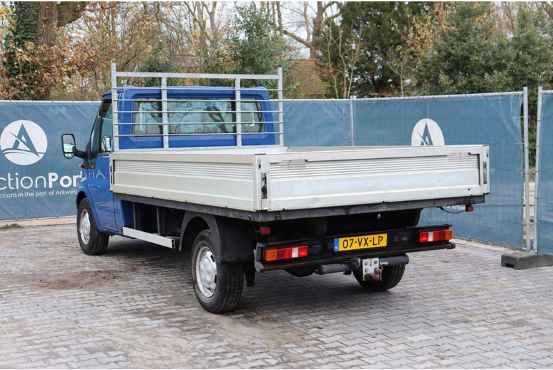 Ford Transit 330M CCF Transit T330 - Fourgon utilitaire: photos 4 Ford Transit 330M CCF Transit T330 - Fourgon utilitaire: photos 4