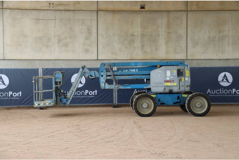 Genie Z-45/25 - Nacelle articulée: photos 1 Genie Z-45/25 - Nacelle articulée: photos 1