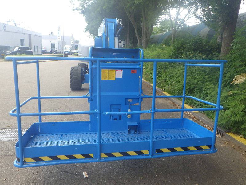 Genie Z-80/60 - Nacelle télescopique: photos 4 Genie Z-80/60 - Nacelle télescopique: photos 4
