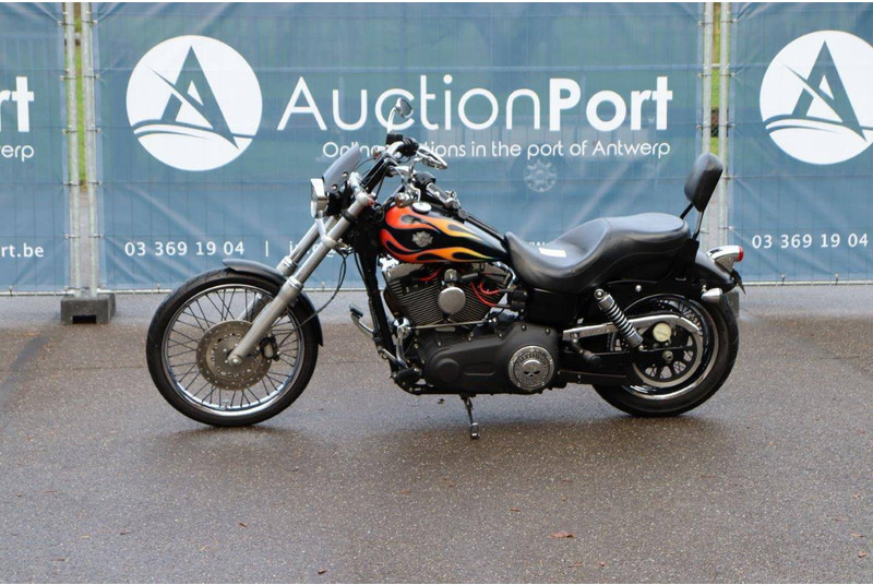 Harley-Davidson Dyna Wide Glide - Motocyclette: photos 1 Harley-Davidson Dyna Wide Glide - Motocyclette: photos 1