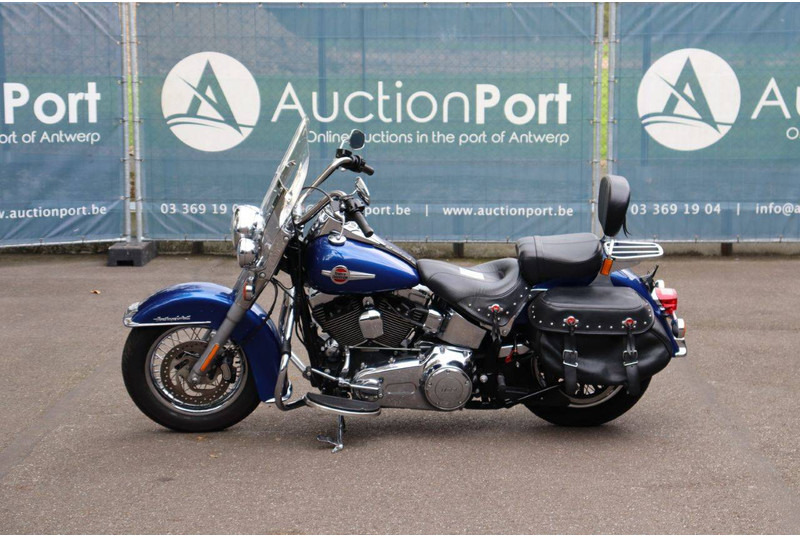 Harley-Davidson Heritage Softail Classic - Motocyclette: photos 2 Harley-Davidson Heritage Softail Classic - Motocyclette: photos 2