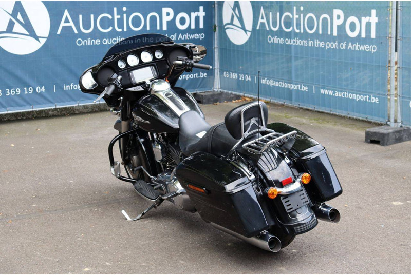 Harley-Davidson Street Glide - Motocyclette: photos 4 Harley-Davidson Street Glide - Motocyclette: photos 4