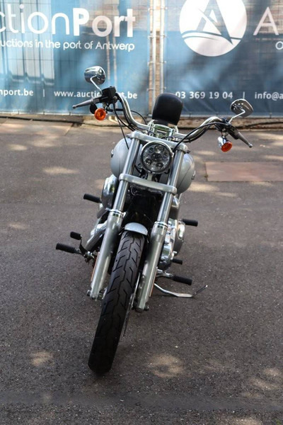 Motocyclette Harley-Davidson Super Glide Custom: photos 8