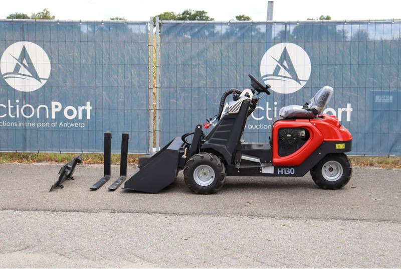 Heracles H130 - Chargeuse sur pneus: photos 2 Heracles H130 - Chargeuse sur pneus: photos 2