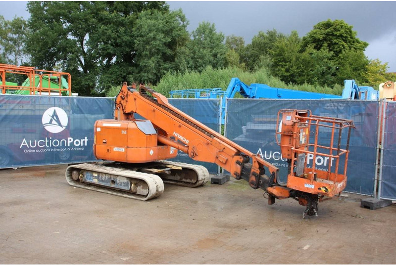 Hitachi HX99B - Nacelle télescopique: photos 3 Hitachi HX99B - Nacelle télescopique: photos 3
