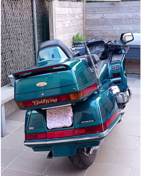 Honda 'Goldwing 20th anniversary (special edition) - Motocyclette: photos 2 Honda 'Goldwing 20th anniversary (special edition) - Motocyclette: photos 2