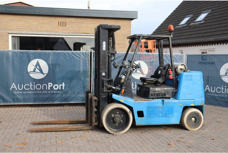 Hyster - Chariot élévateur à gaz: photos 1 Hyster - Chariot élévateur à gaz: photos 1