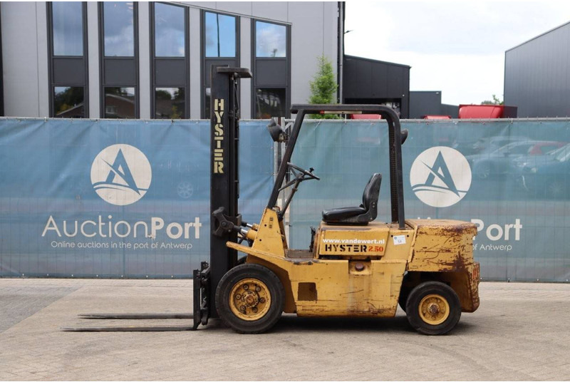 Hyster H2.50XL - Chariot élévateur diesel: photos 2 Hyster H2.50XL - Chariot élévateur diesel: photos 2