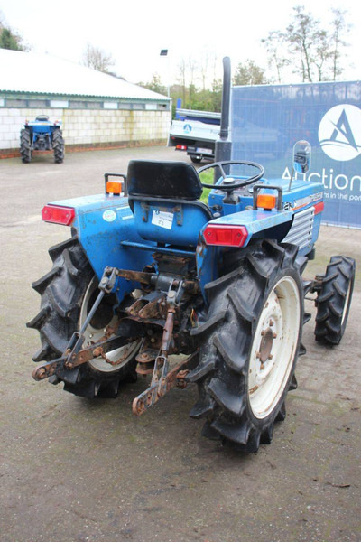 Iseki TU1900F - Tracteur agricole: photos 5 Iseki TU1900F - Tracteur agricole: photos 5