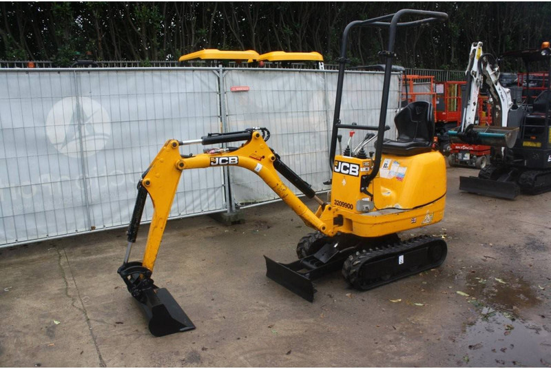 JCB 8008 CT - Mini pelle: photos 2 JCB 8008 CT - Mini pelle: photos 2