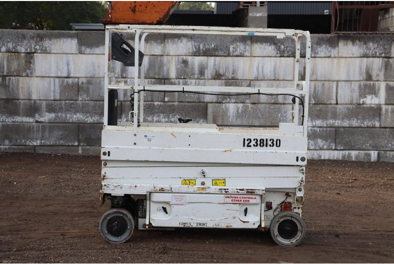 JLG 1930 ES - Nacelle ciseaux: photos 2 JLG 1930 ES - Nacelle ciseaux: photos 2