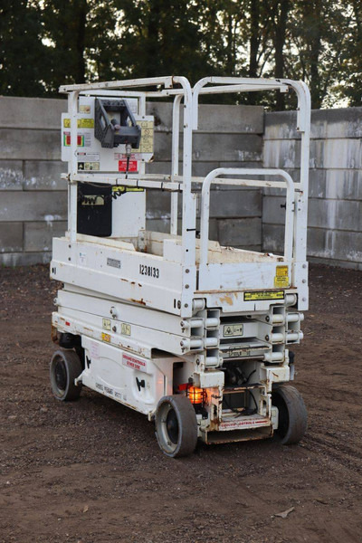 JLG 1930ES - Nacelle ciseaux: photos 4 JLG 1930ES - Nacelle ciseaux: photos 4